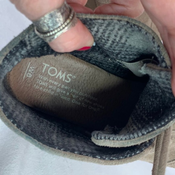 TOMS Desert Wedge Khaki Tan Suede Leather Booties Flannel Lined Size 6 W‎ - Picture 10 of 11